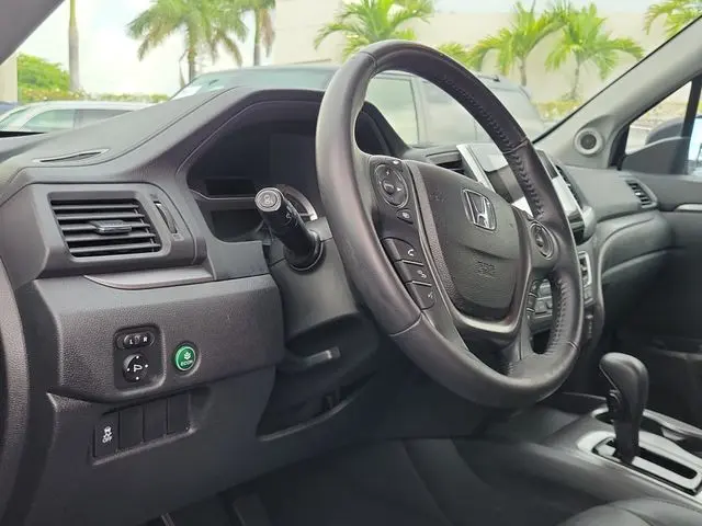 2017 Honda Pilot - $19,990