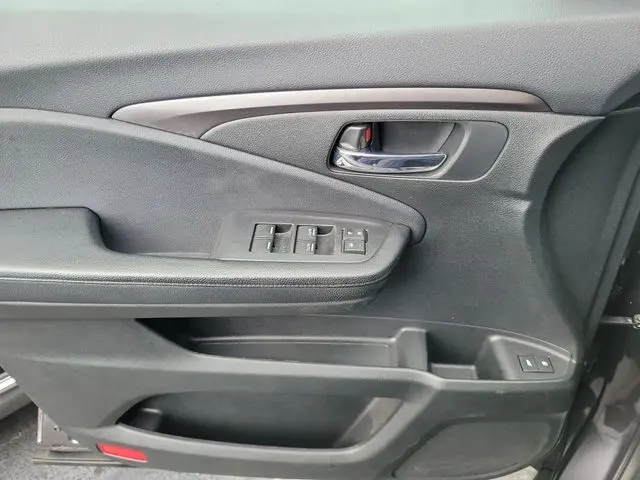 2017 Honda Pilot - $19,990