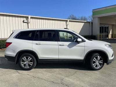 Photo of a 2017 Honda Pilot EX-L 4DR SUV for sale