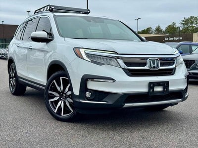 2021 Honda Pilot Touring 4DR SUV W/REAR Captain's Chairs