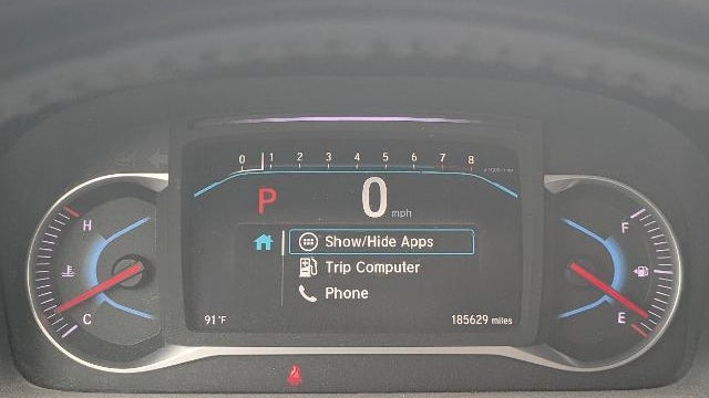 2019 Honda Pilot Touring w/Rear Captain's Chairs