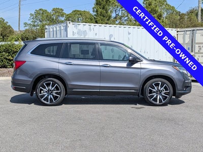 Photo of a 2020 Honda Pilot Touring 4DR SUV W/REAR Captain's Chairs for sale