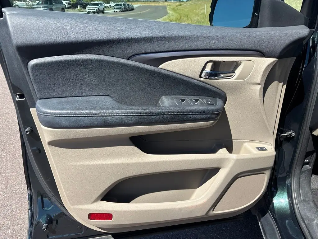 2017 Honda Pilot - $19,205