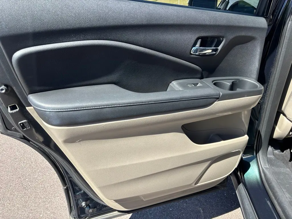 2017 Honda Pilot - $19,205