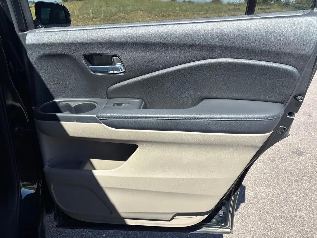 2017 Honda Pilot - $19,205