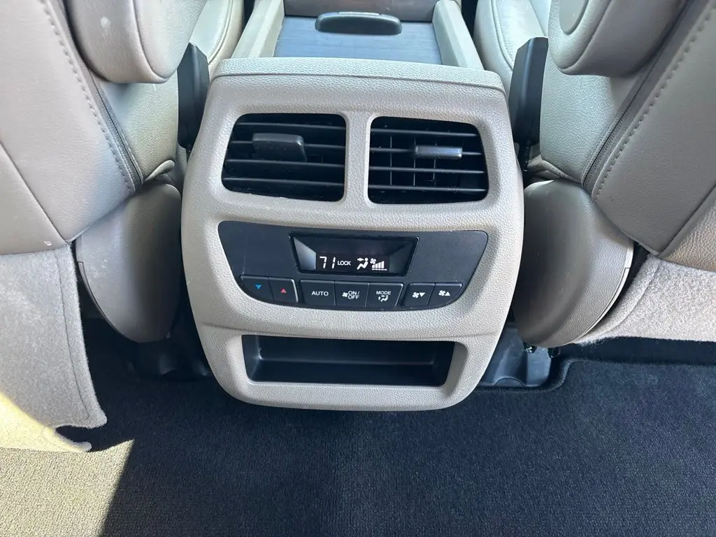 2017 Honda Pilot - $19,205