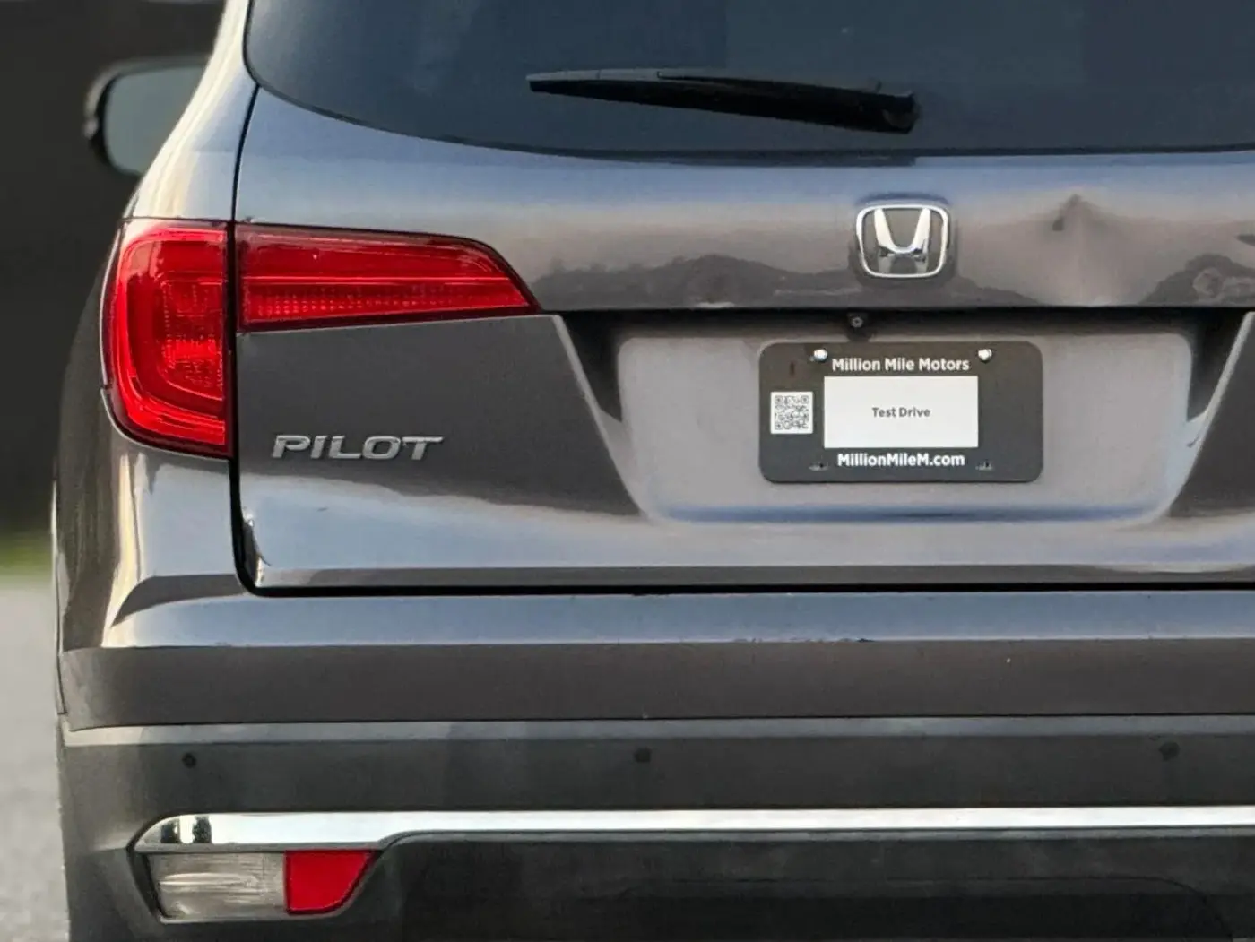 2017 Honda Pilot - $8,351