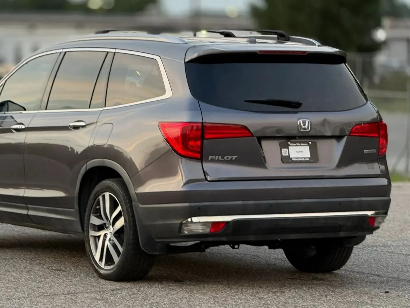 2017 Honda Pilot - $8,351