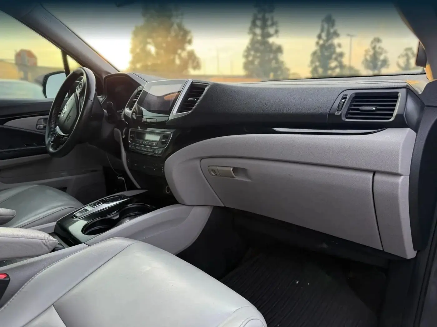 2017 Honda Pilot - $8,351