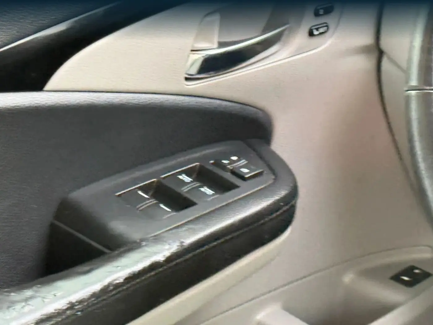 2017 Honda Pilot - $8,351
