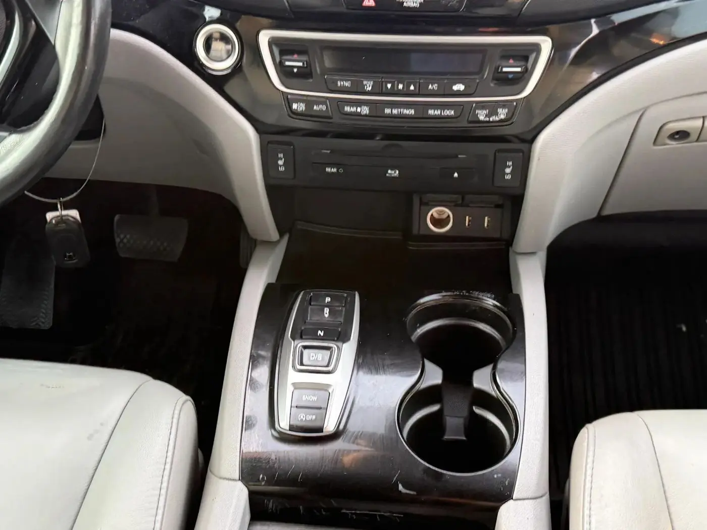 2017 Honda Pilot - $8,351