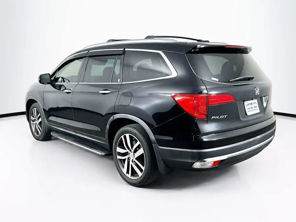 2016 Honda Pilot - $17,360