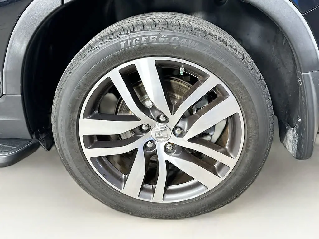 2016 Honda Pilot - $17,360