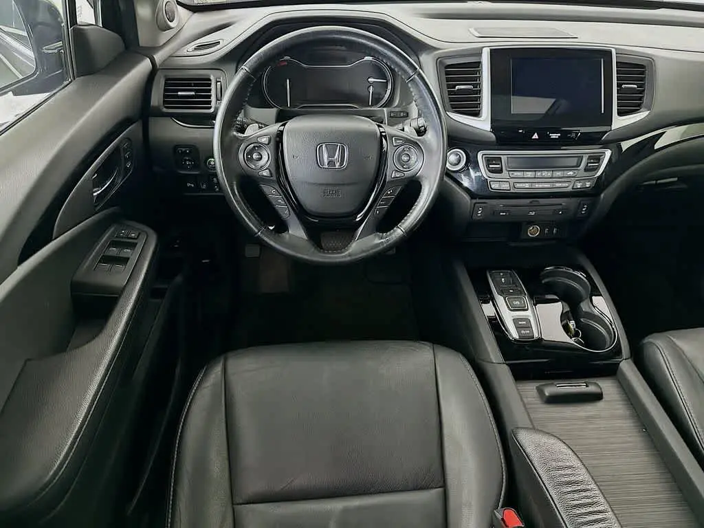 2016 Honda Pilot - $17,360
