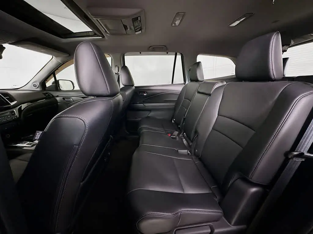 2016 Honda Pilot - $17,360