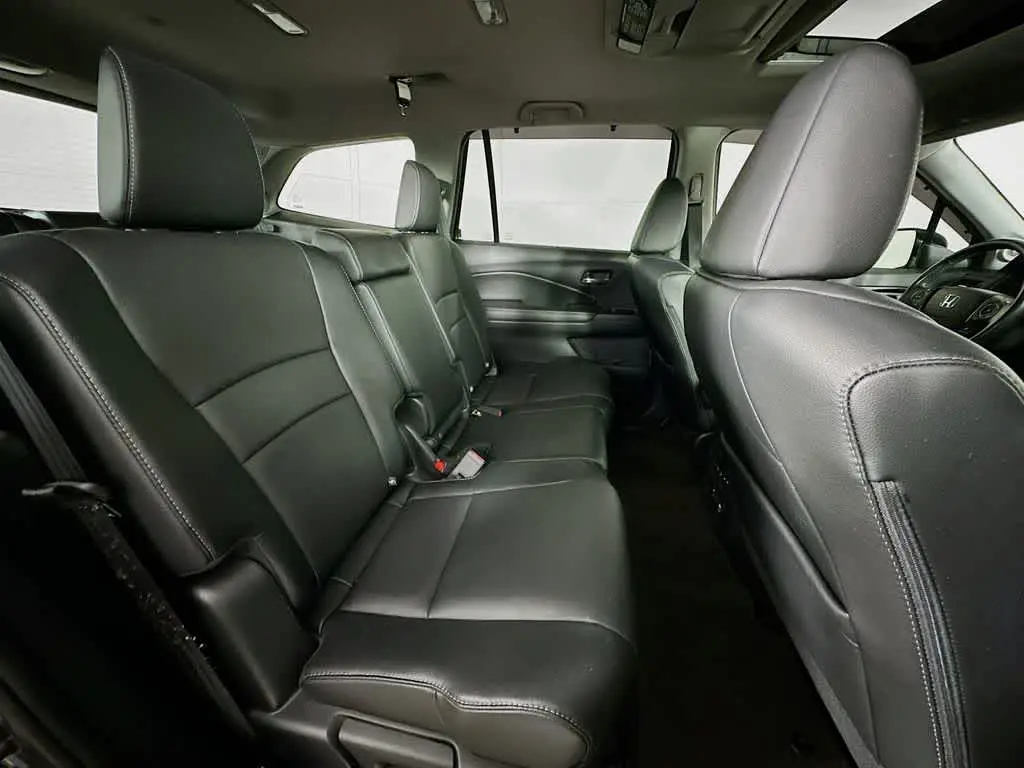 2016 Honda Pilot - $17,360