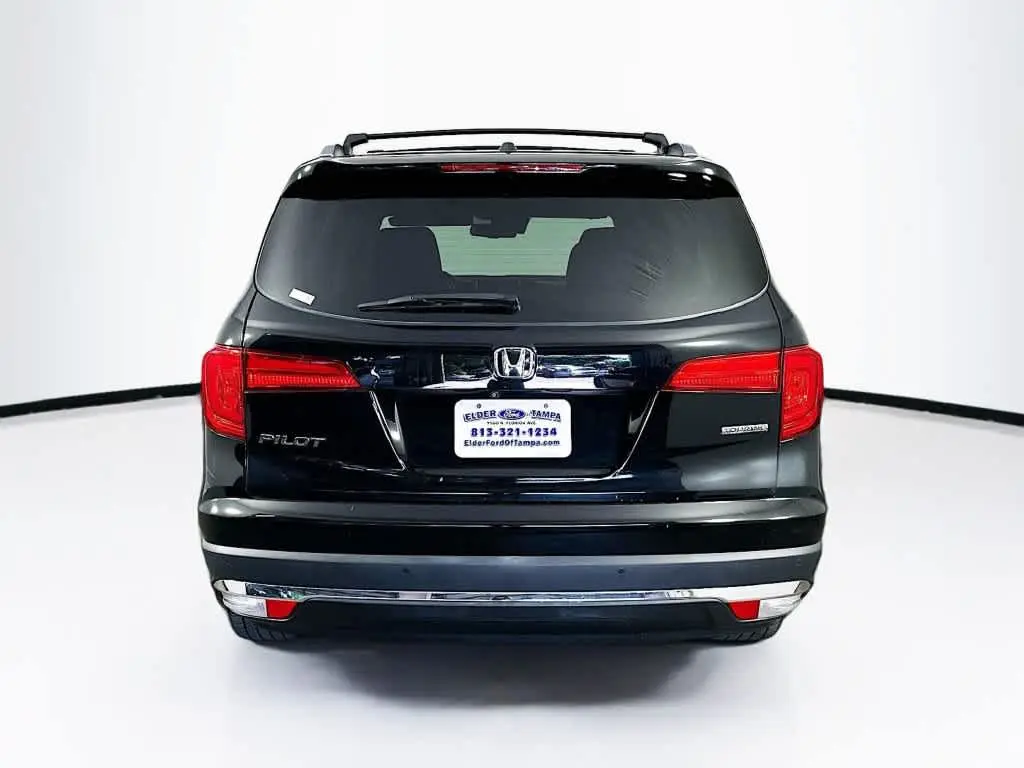 2016 Honda Pilot - $15,588