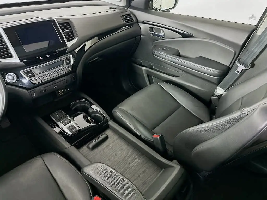 2016 Honda Pilot - $15,588