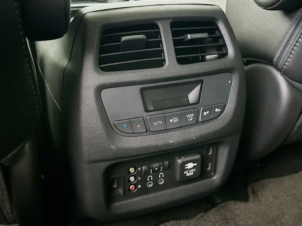2016 Honda Pilot - $15,588