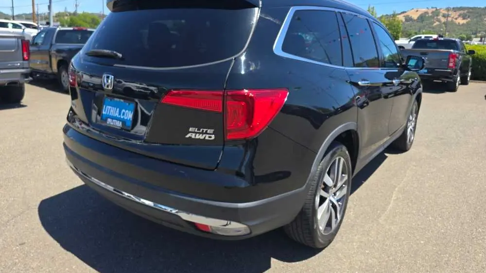 2017 Honda Pilot Elite