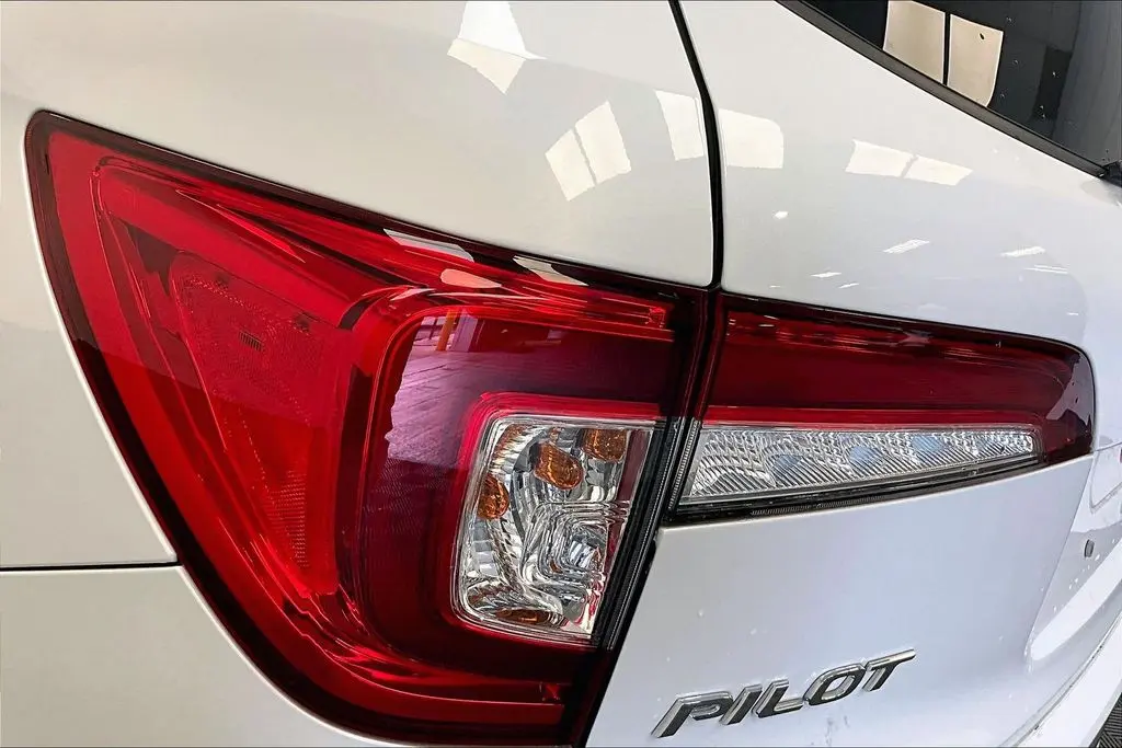 2021 Honda Pilot - $23,688