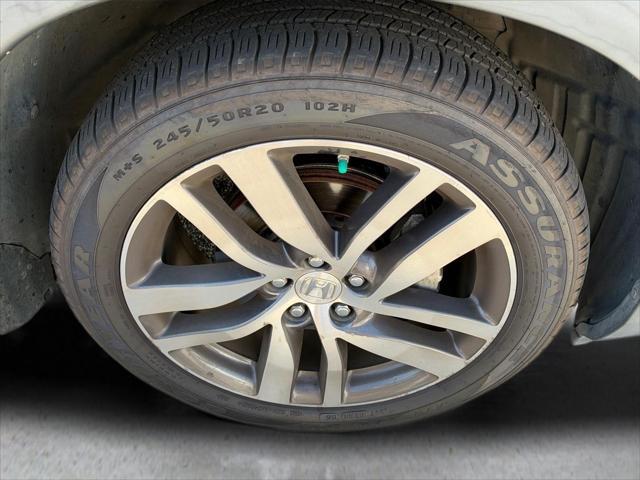 2016 Honda Pilot - $15,988