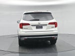 2016 Pilot Thumbnail 32