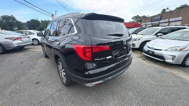 2018 Honda Pilot - $16,497