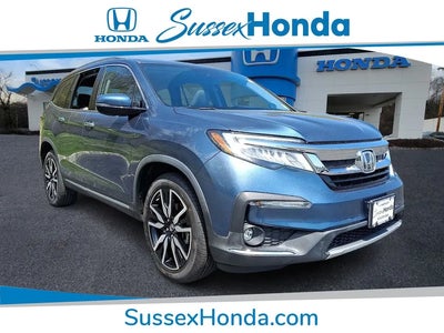 Photo of a 2019 Honda Pilot AWD Elite 4DR SUV for sale