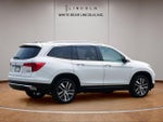 2016 Pilot Thumbnail 5
