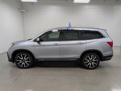 Photo of a 2019 Honda Pilot AWD Elite 4DR SUV for sale