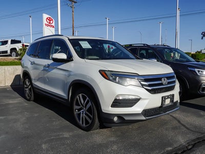 Photo of a 2017 Honda Pilot AWD Elite 4DR SUV for sale