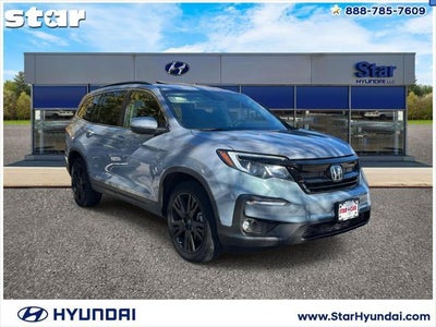 Photo of a 2022 Honda Pilot AWD SE 4DR SUV for sale