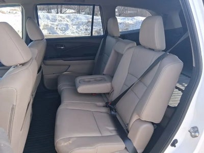 Photo of a 2019 Honda Pilot AWD EX-L 4DR SUV W/NAVI And RES for sale
