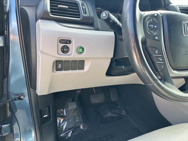 2017 Honda Pilot - $15,398