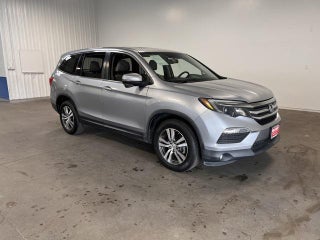 2016 Honda Pilot with Lunar Silver Metallic Exterior
