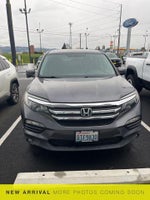 2017 Pilot Thumbnail 9