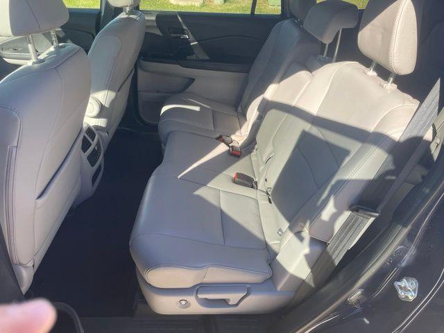 2017 Honda Pilot - $18,995
