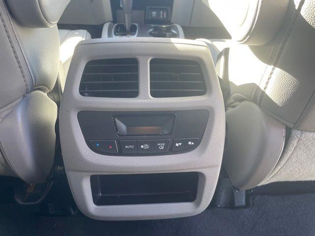 2017 Honda Pilot - $18,995