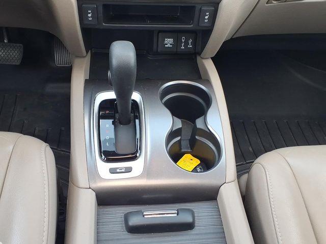 2017 Honda Pilot - $16,475