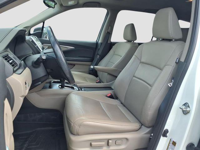 2017 Honda Pilot - $16,475