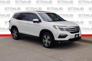 2016 Honda Pilot with Diamond White Pearl Exterior