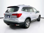 2016 Pilot Thumbnail 7