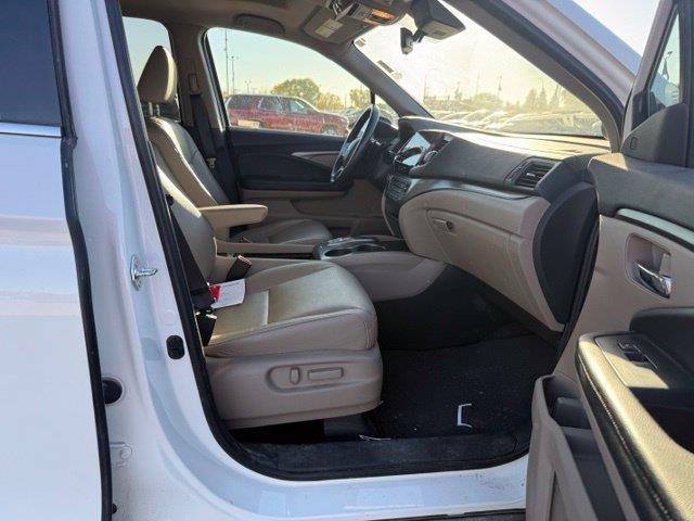 2021 Honda Pilot - $21,000