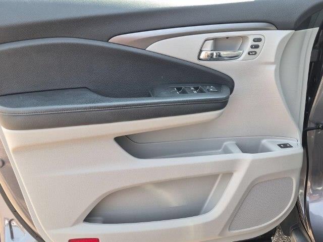 2022 Honda Pilot - $23,500