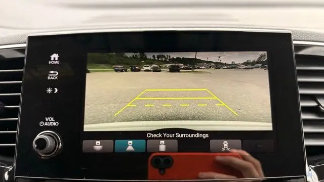 2019 Honda Pilot Touring w/Rear Captain's Chairs