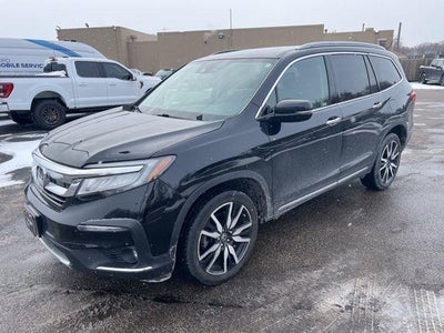 2019 Honda Pilot AWD Touring 4DR SUV W/REAR Captain's Chairs