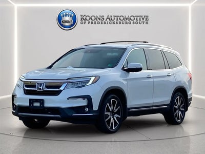 2019 Honda Pilot AWD Touring 4DR SUV W/REAR Captain's Chairs