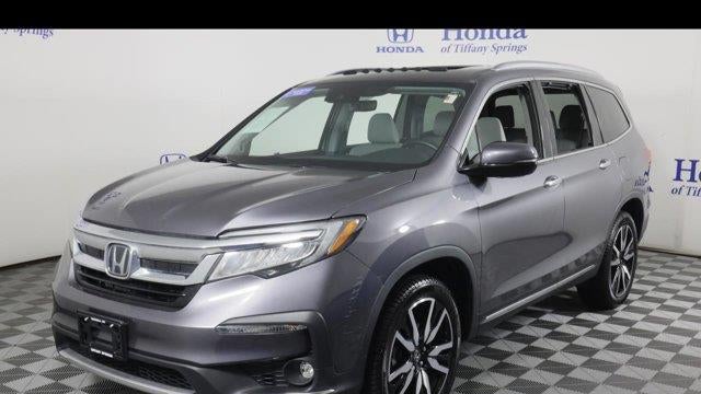 2021 Honda Pilot Touring w/Rear Captain's Chairs