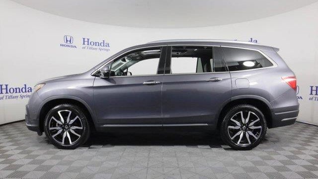 2021 Honda Pilot Touring w/Rear Captain's Chairs